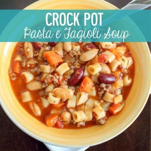 Crock Pot Pasta e Fagioli Soup - Moms with Crockpots