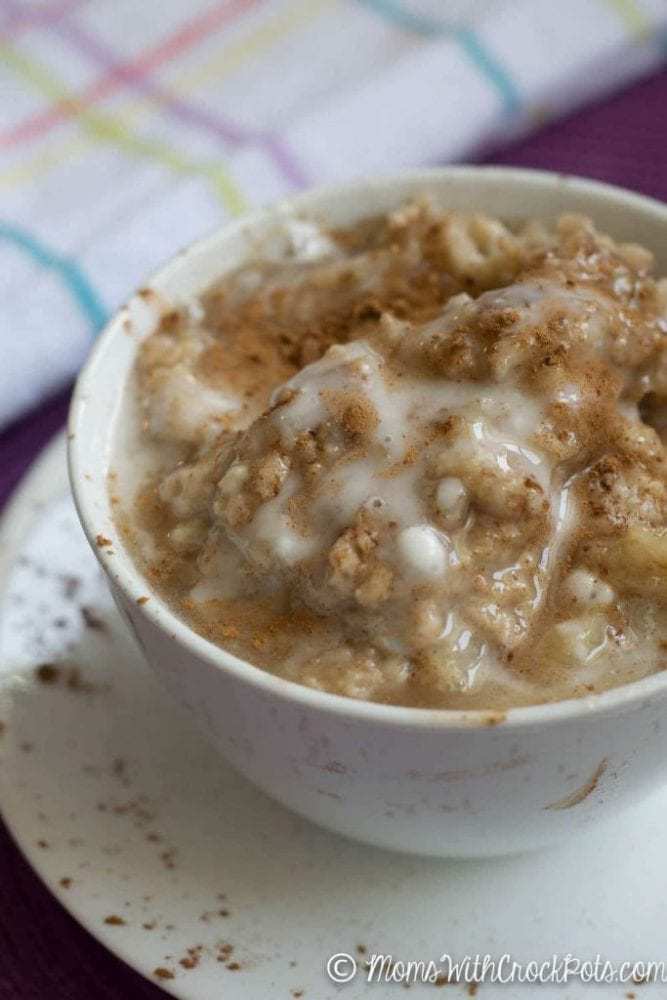 Crock-Pot Coconut Cinnamon Oatmeal with Dates