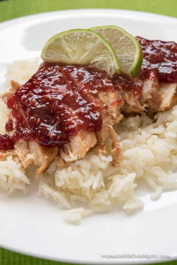 Crockpot Raspberry Chipotle Chicken Moms with Crockpots
