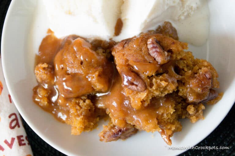 Crockpot Pumpkin Pecan Cobbler Recipe