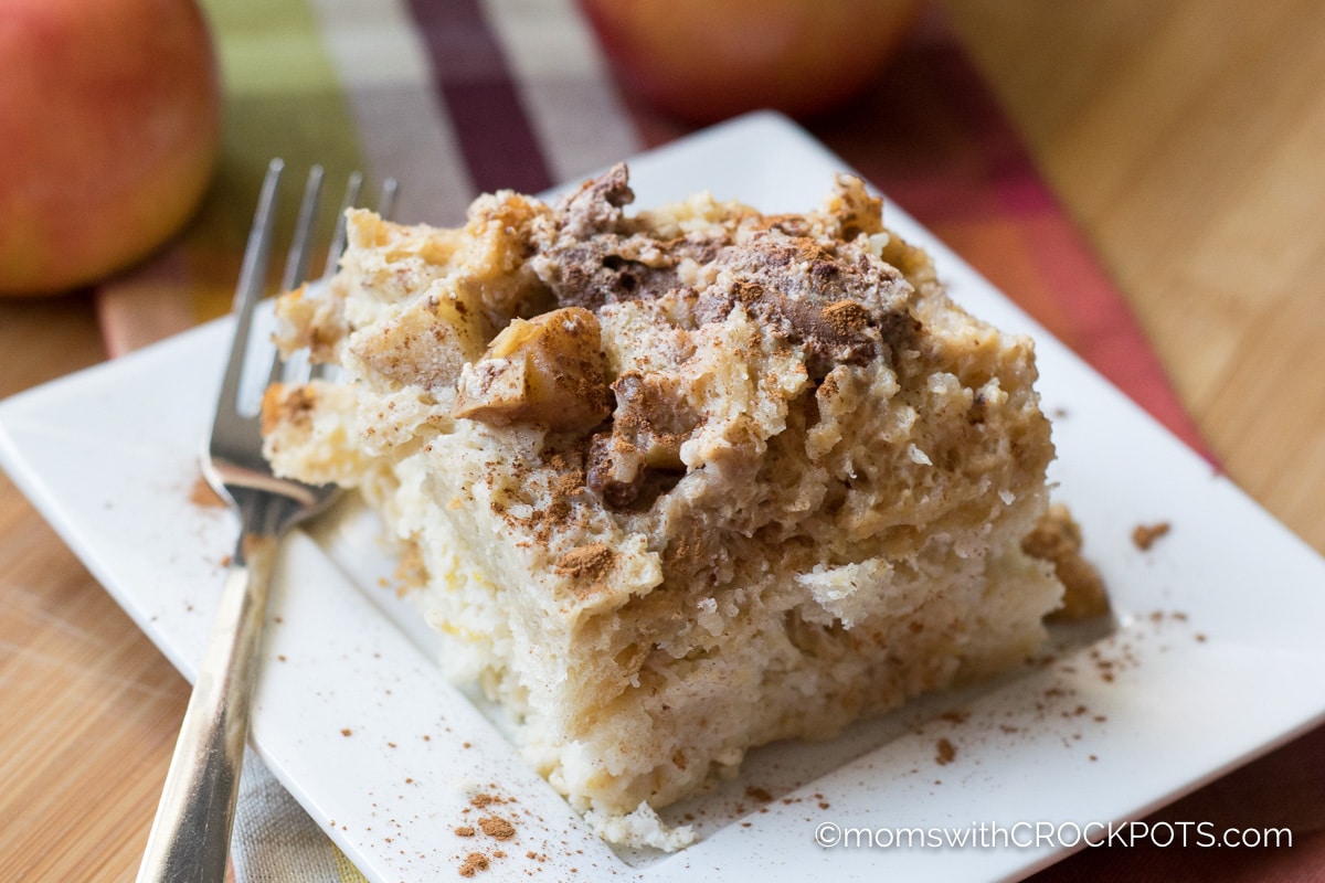 Crockpot Apple Cinnamon French Toast Casserole Moms with Crockpots